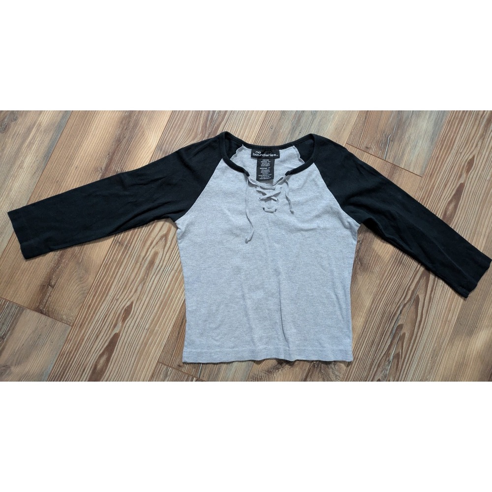 Vintage No Boundaries Gray & Black Raglan 3/4 Sleeve Baseball T-Shirt Y2K 90s
